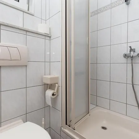 By The Sea Duce, - 5973 Apartment *