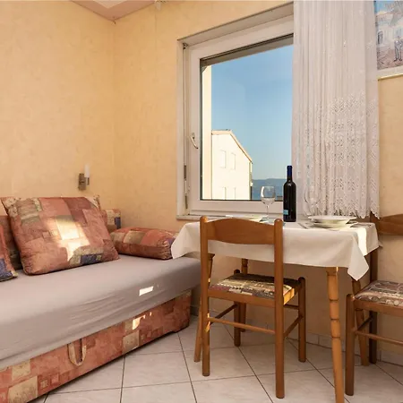 Apartment By The Sea Duce, - 5973