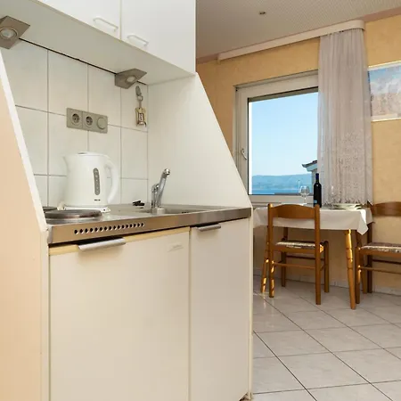 By The Sea Duce, - 5973 Apartment *