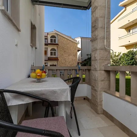 By The Sea Duce, - 5973 Apartment