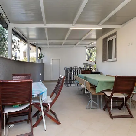 Apartment By The Sea Duce, - 5973 Omis