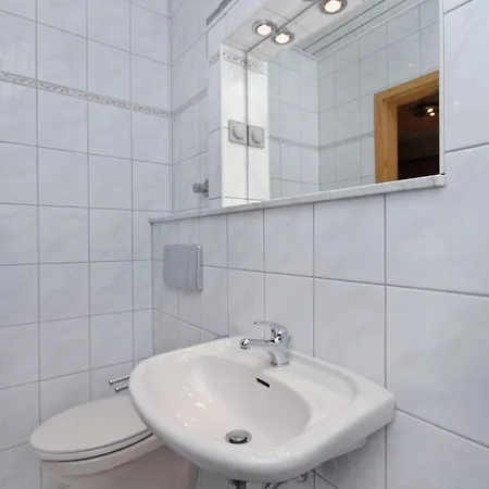 By The Sea Duce, - 5973 Apartment *